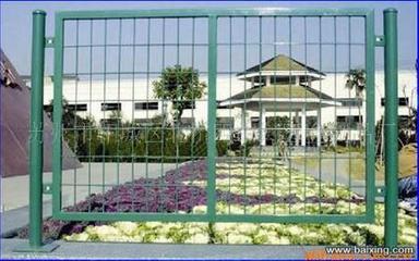 網(wǎng)片 多功能護欄網(wǎng)片的廣泛應用與選購指南